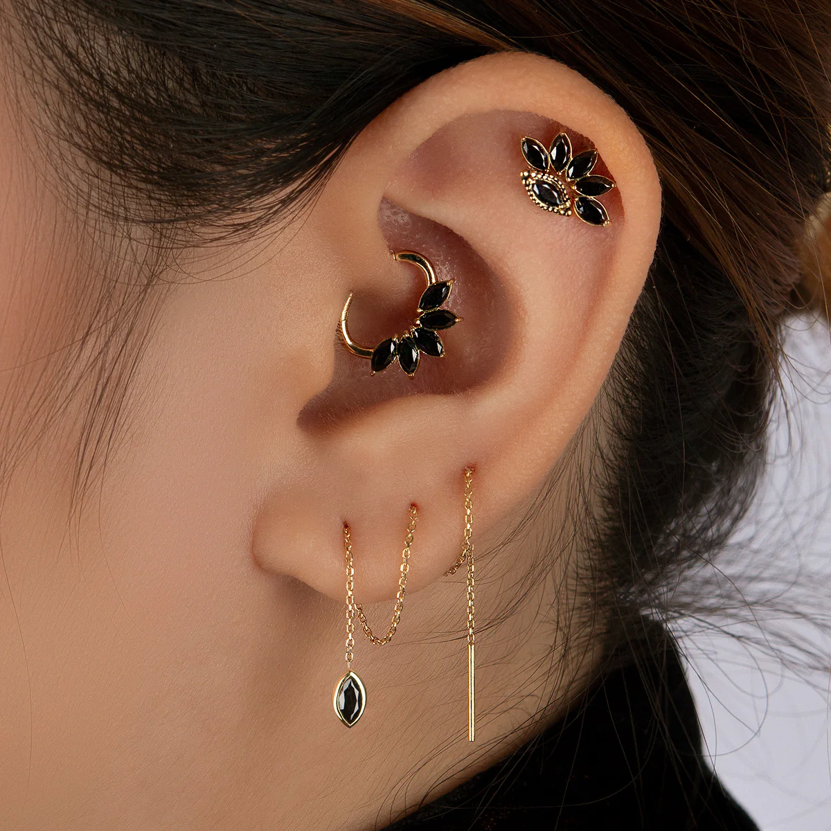 Boucle d'oreille pendante avec losange oxyde de zirconium - Image 3