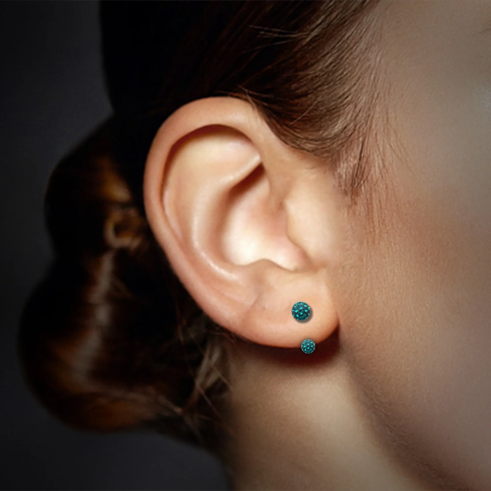 Boucle d'oreille vissable en cristal de Swarovski - Image 4